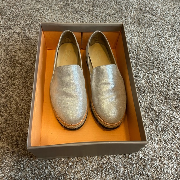 Crown Vintage Shoes - Picture 2 of 4